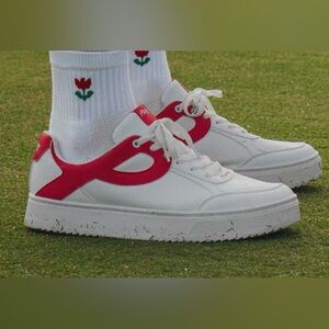 Women’s Pluto Golf P1 spikeless golf sneakers in the "Red Eye" color Sz 9